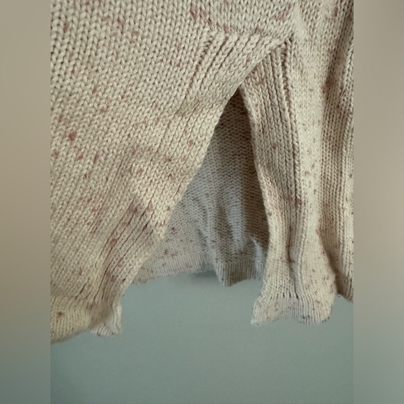 Ricki’s Sweater - Picture 2 of 2